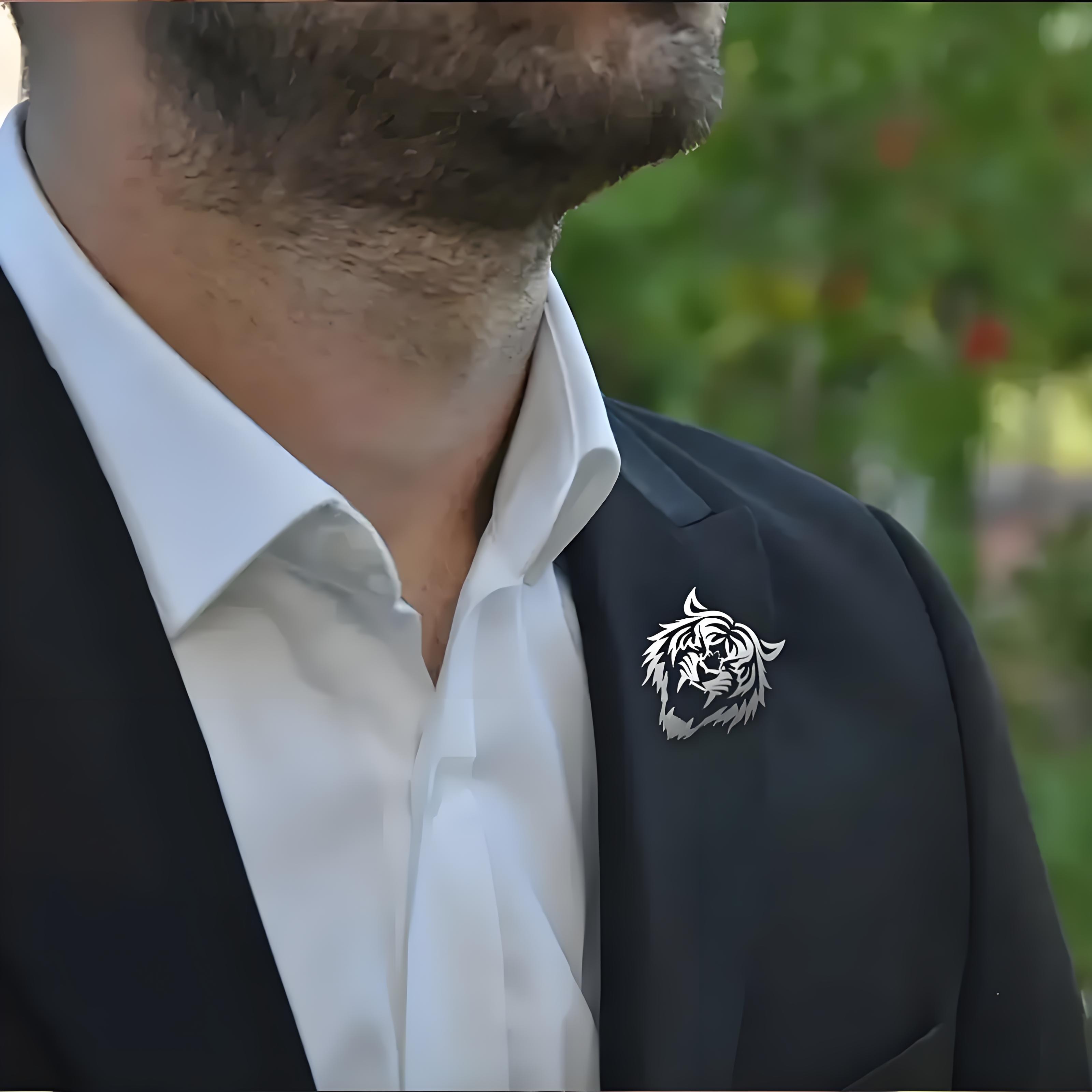 Pin de solapa con cabeza de ti - Men Accessories Brooch reseña y precio